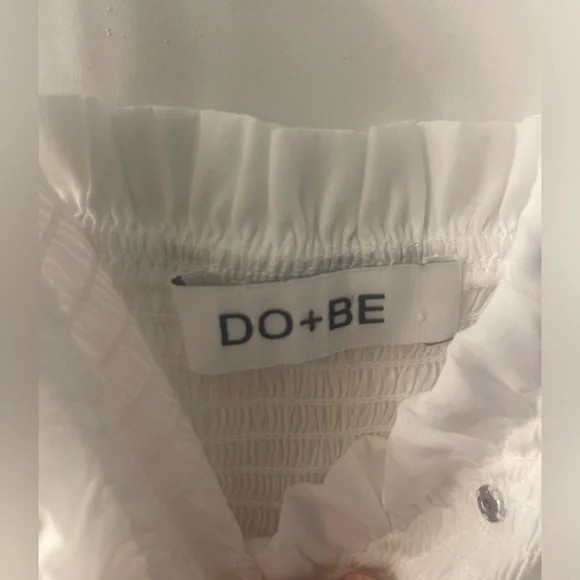 Cute white ruffle top - Picture 4 of 6